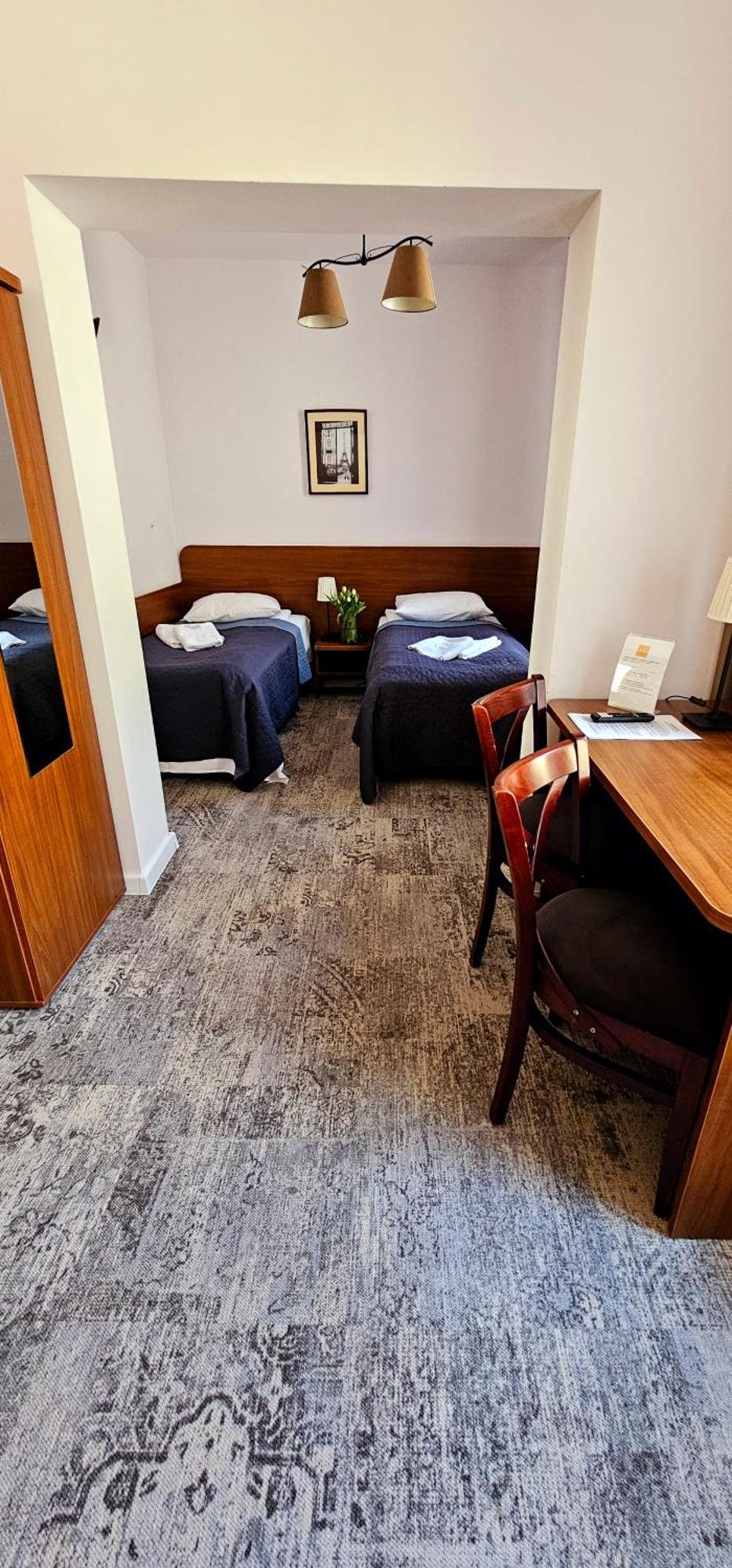 Hotel Siesta Свебодзин Экстерьер фото
